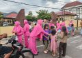 Semarak Bulan Ramadhan, Polsek Kempo dan Bhayangkari Berbagi Takjil